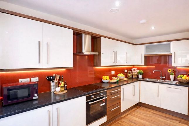 Apt 13 Devonshire Point, Sheffield photo 3