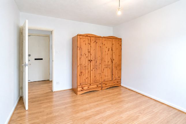58, Red Lion Court, Herts photo 5