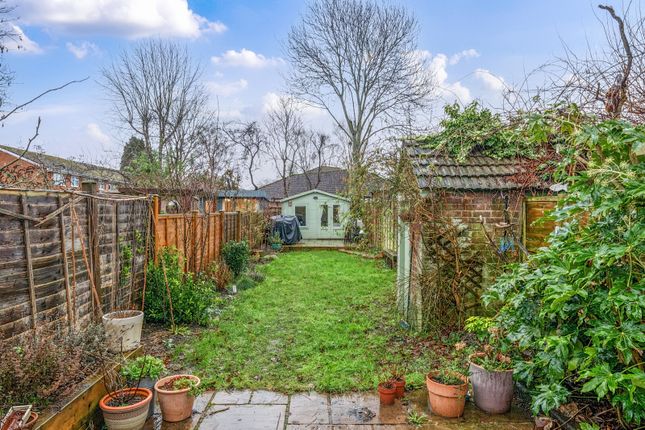 12, Summers Road, Godalming photo 2