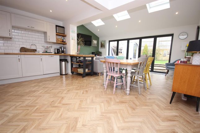 9, Querida Close, Southampton photo 3