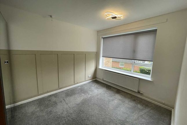 Flat to rent in Chadley Close, Solihull