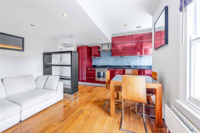 Flat to rent in Stansfield Road, Stockwell, London