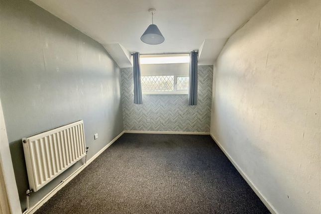 6, Chaytor Court, Darlington photo 5