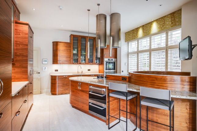 Flat for sale in North End Way, Hampstead, London