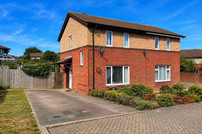 2-bed house on 45, Kemble Court, Milton Keynes, £290,000
