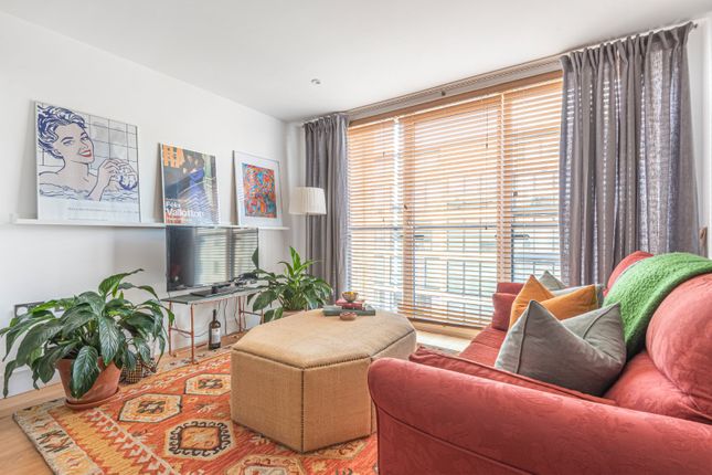 Apartment 49, 3, Grove Place, London photo 3