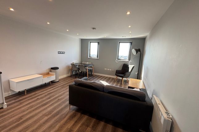 Apt 46, Liverpool photo 4