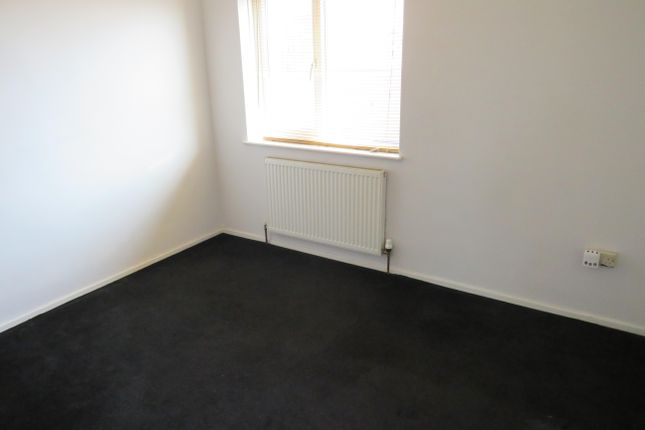 Terraced house to rent in Hockley Close, Birmingham