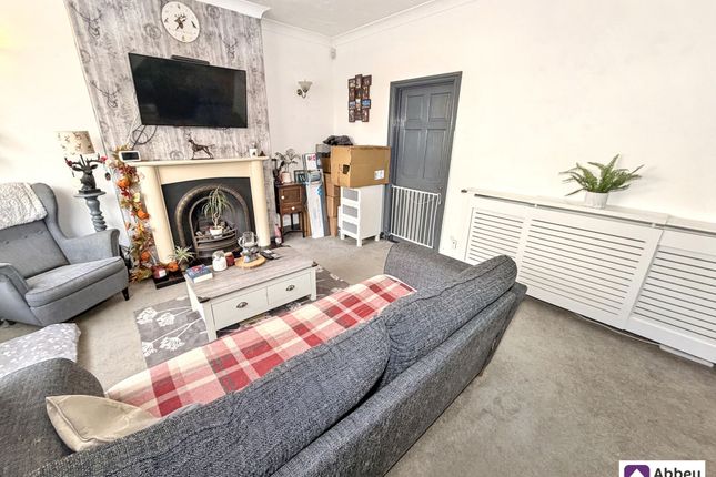 45 Roydene Crescent, Leicester photo 2