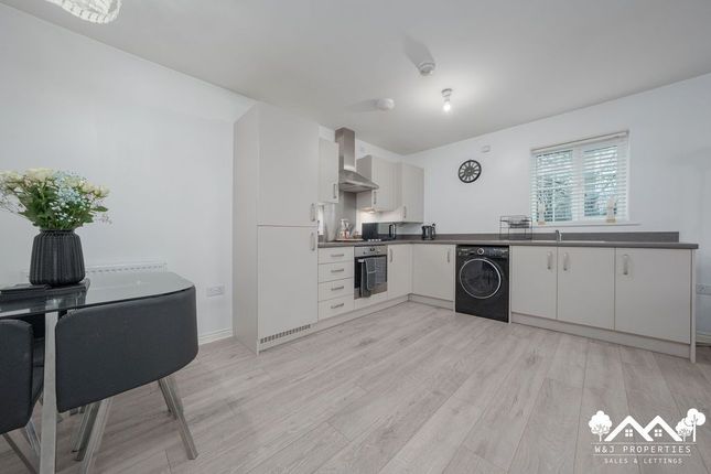 6 Tutor House, Huyton photo 2