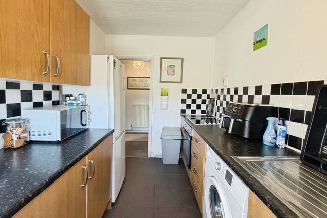 25, St. Davids Crescent, Wigan photo 4