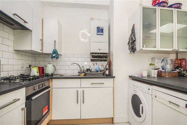 Flat 1, 152, Mitcham Lane, London photo 3