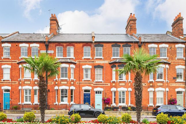 Thumbnail Flat for sale in Station Road, Henley-On-Thames