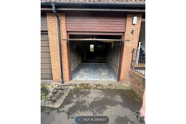 Wellmeadow Way, Newton Mearns, Glasgow photo 3