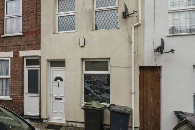 Terraced house for sale in Hampton Road, Luton, Bedfordshire
