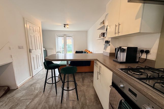 41 Montacute Road, Yeovil photo 3
