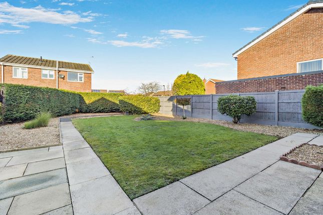 23, Harcourt Close, Doncaster photo 3