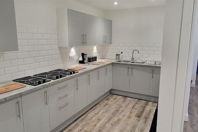 Room 2, 130 Stamford Street Central, Ashton-Under-Lyne photo 5