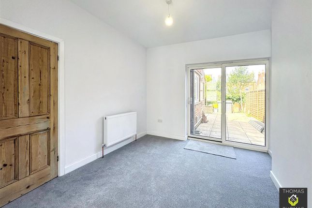 59, Henry Road, Gloucester photo 4