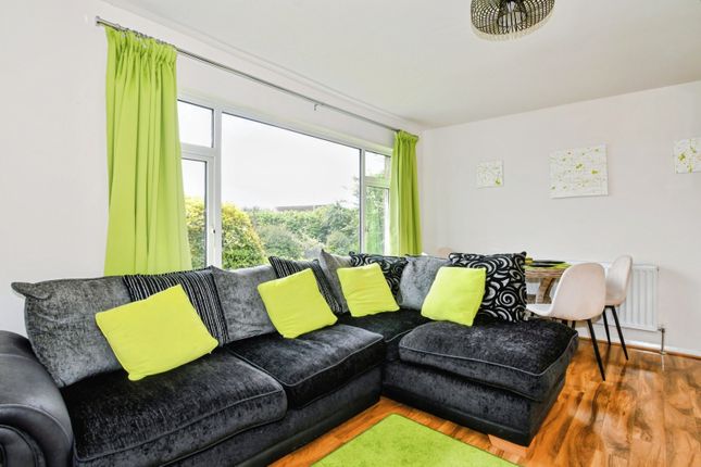 15, Caradon Close, Liskeard photo 3