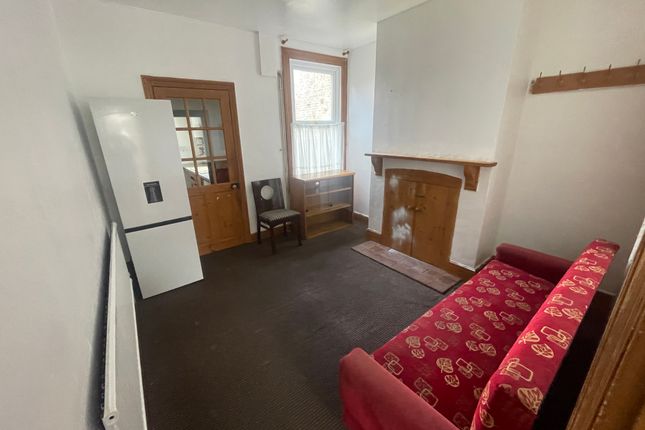 85, Spencer Road, Luton photo 4