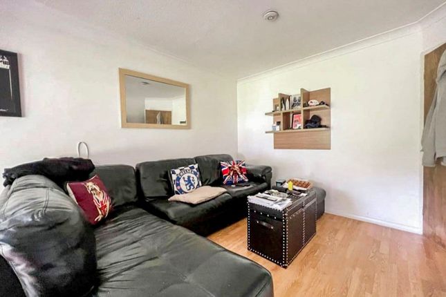 Thumbnail Flat for sale in Stirling Close, London