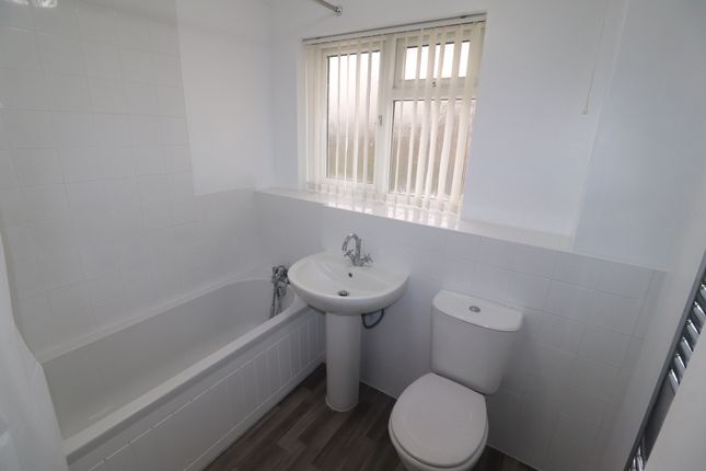 72, Chelmsford photo 5