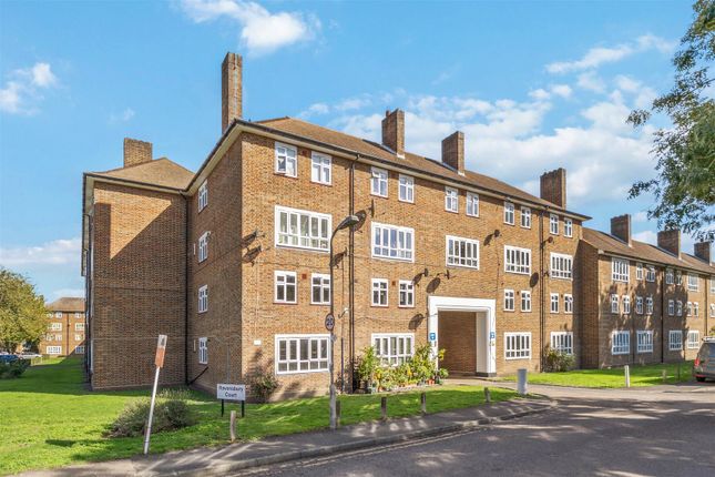 Ravensbury Court