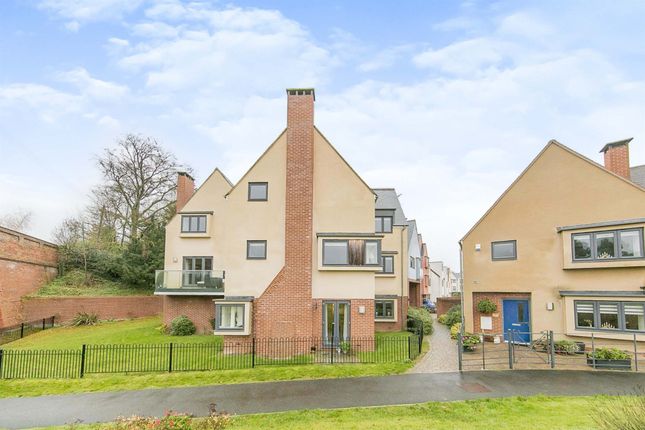2 bed flat for sale in Old Station Close, Lavenham, Sudbury CO10