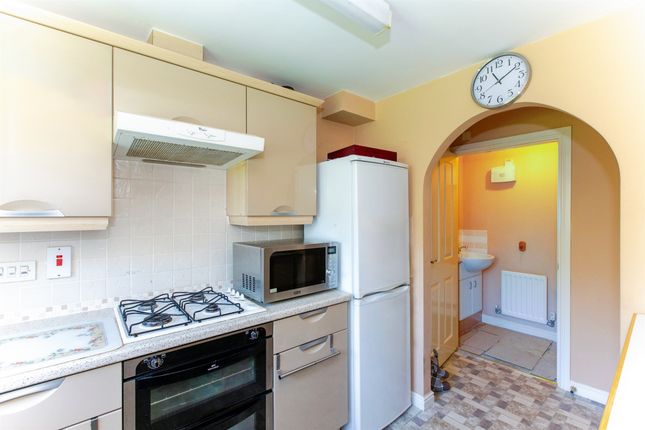 15, Osier Way, Kettering photo 3