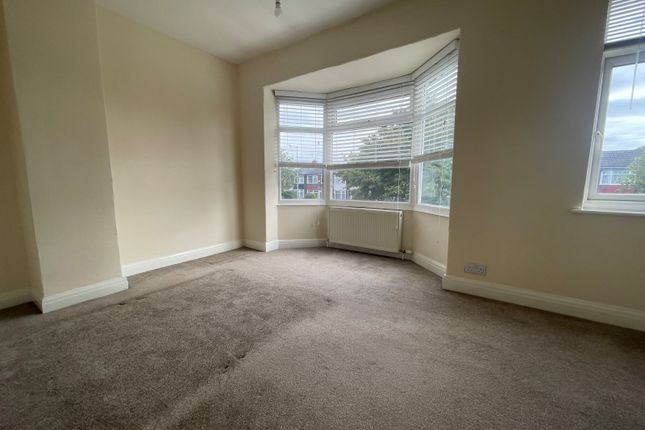 71, County Road South, East Yorkshire photo 5