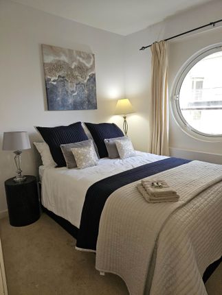 Flat to rent in Anchorage Point, Cuba Street, London