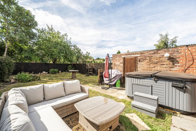 3, Ridgeway Road, Swindon photo 4