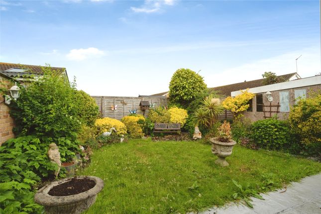 10, Roundstone Way, Chichester photo 3