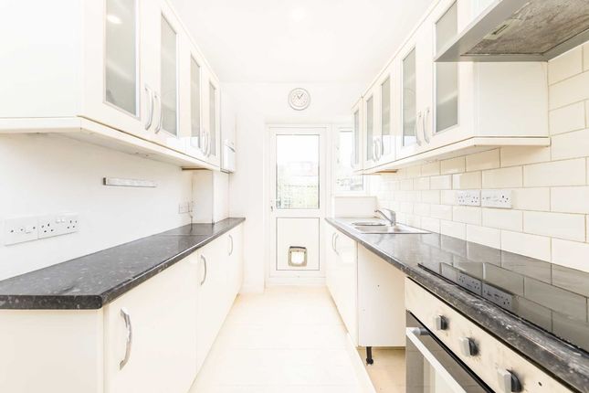 Property for sale in Barmouth Avenue, Perivale, Greenford