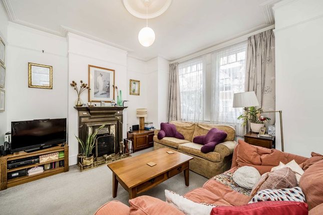 29, Leighton Road, London photo 2