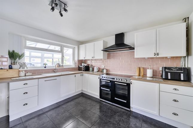 8, Half Acre Lane, Beaminster photo 2