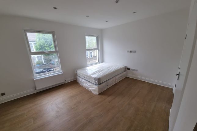 Thumbnail Shared accommodation to rent in Katherine Road, London