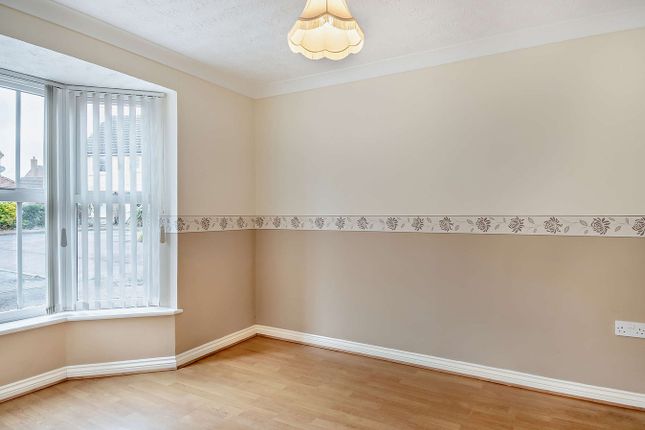 9, Crabapple Close, Wymondham photo 4
