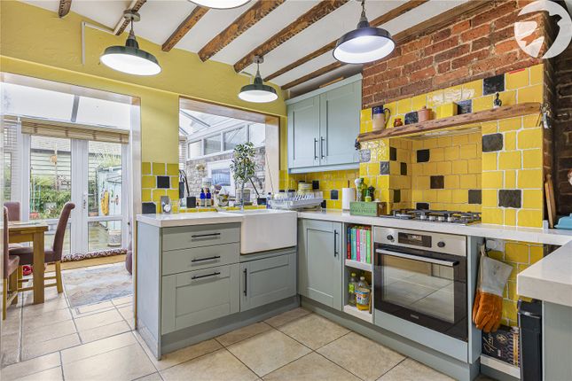 76, Stockett Lane, Maidstone photo 3