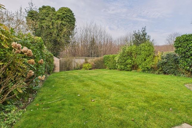 41, Woodhill Park, Tunbridge Wells photo 3