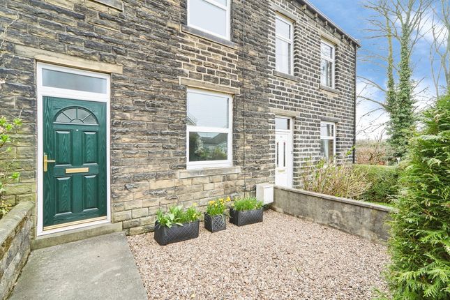 2-bed house on 36, Crooke Lane, Bradford, £140,000
