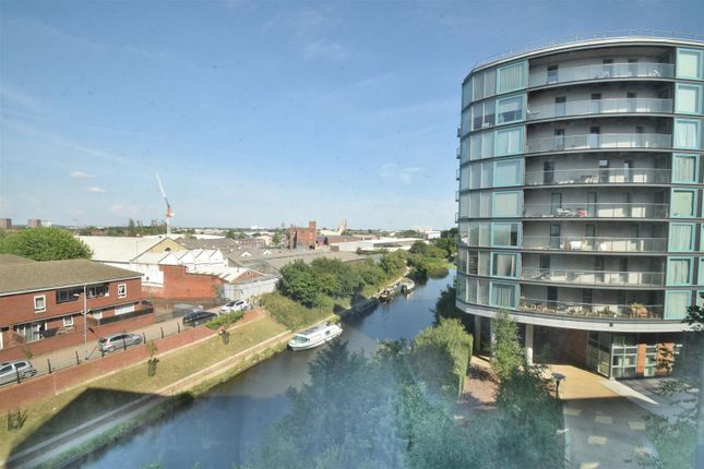 Flat for sale in Cardinal Building, Station Approach, Hayes