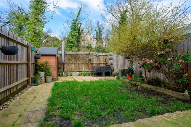 32, Cresswell Road, Swanscombe photo 3