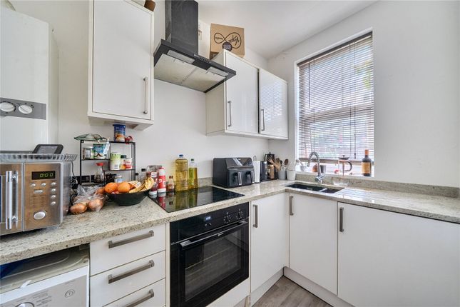 Flat 1, 46, Newlands Park, London photo 2