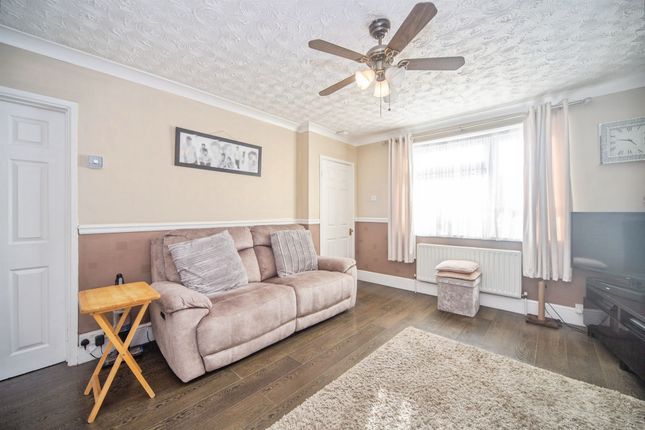 28, Alder Road, Southampton photo 3