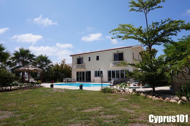Villa for sale in 1166 Sea Caves, Sea Caves, Paphos, Cyprus