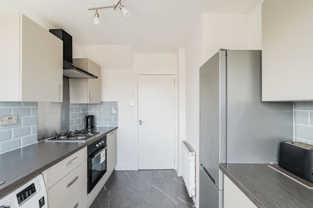 55, Redhall Crescent, Edinburgh photo 3