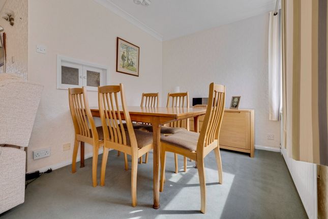 15, Ross Drive, Kingswinford photo 4