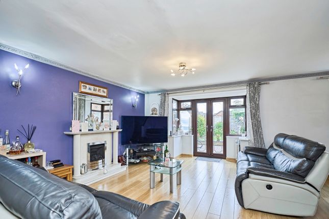 6, Dewberry Drive, West Midlands photo 2